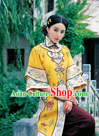 Stunning Minguo Time Beauty Yellow Embroidered Clothing Complete Set