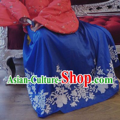 Blue Ming Dynasty Princess Embroidered Flower Skirt