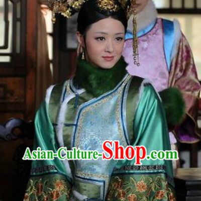 Qing Dynasty Imperial Palace Concubine Winter Jacket and Cheongsam Complete Set