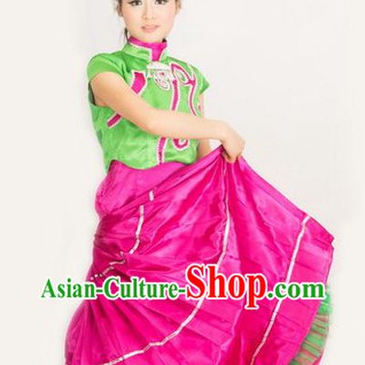 Traditional Chinese Yi Ethnic Clothing and Hat for Women