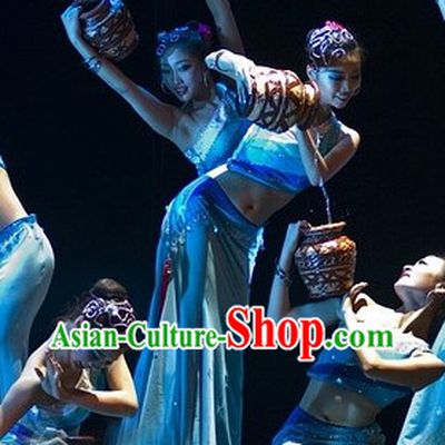 Traditional Chinese Dai People Costume