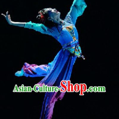 Traditional Chinese Classical Costumes and Headpieces Complete Set for Women