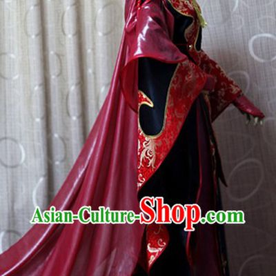 Ancient Chinese Empress Outfit with Long Trail