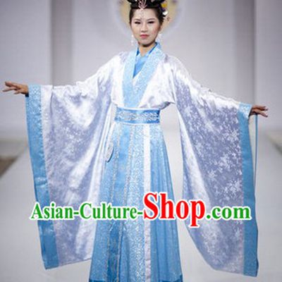 Chinese Formal Female Dressing Costume and Hair Accessories in China