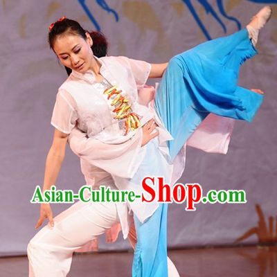 Classic Mandarin Dancing Costumes for Women