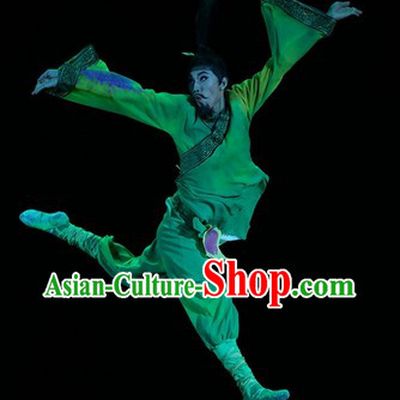 Ancient Classic Stage Performance Costumes and Coronet for Men