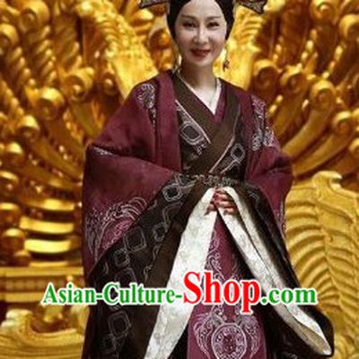 Han Dynasty Empress Hanfu Clothing and Headwear for Women