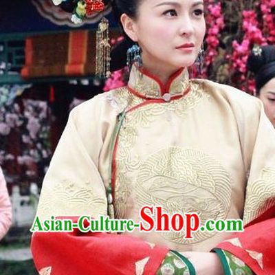 White Qing Dynasty Imperial Palace Concubine Robe for Women