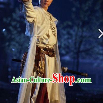 Ancient China Tang Dynasty Swordsman Clothing and Hat