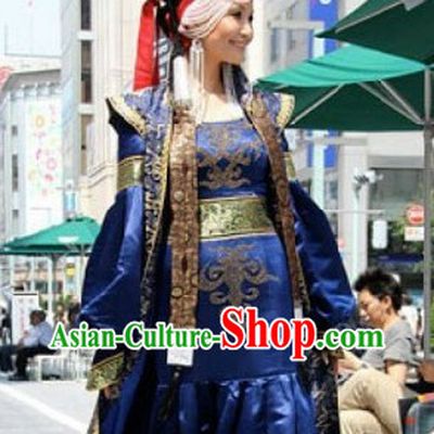 Chinese Traditional Mongolian Clothing and Hat for Women
