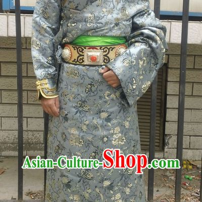 Traditional Tibetan Ceremonial Clothing for Women