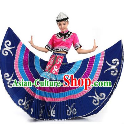 Purple Chinese Yi Minority Costume and Hat for Women