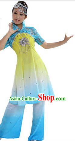 Traditional Chinese Stage Performance Dance Costumes and Headpiece for Ladies