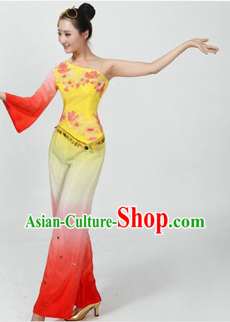 Chinese Folk Ribbon Dancing Costumes and Headpiece for Women