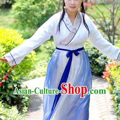 Ancient Chinese Han Dynasty Costumes for Women