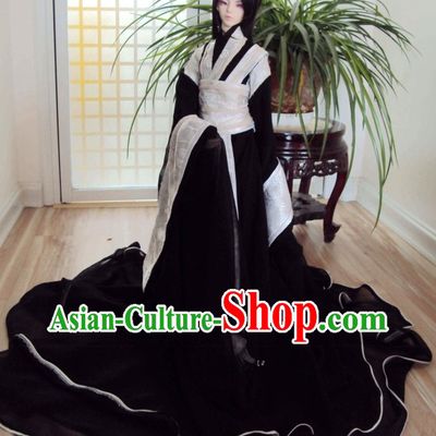 Ancient Chinese Black and White Clothing for Men