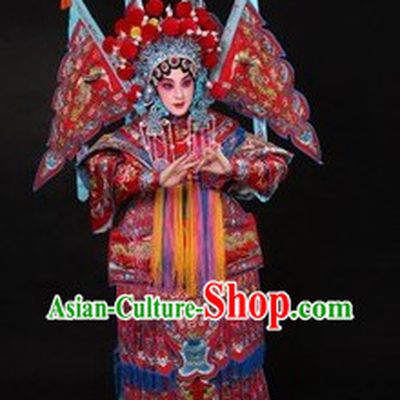 Traditional Chinese Peking Opera Mu Guiying Costumes and Helmet