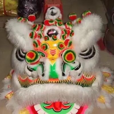 Traditional Chinese White Wool Green Sequins Festival Celebration Lion Dancing Costume Complete Set