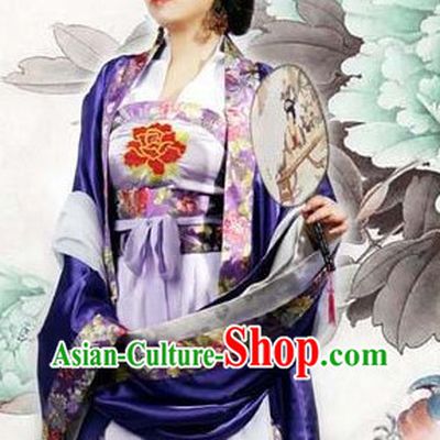 Ancient Chinese Tang Dynasty Wife Clothing with Long Tail