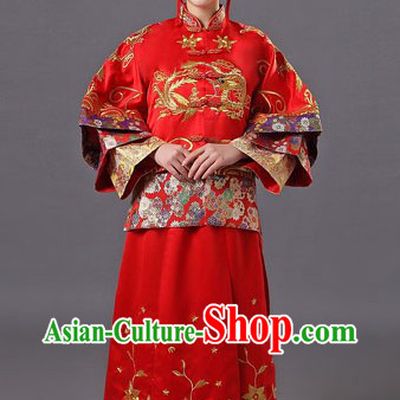 Traditional Chinese Dragon and Phoenix Wedding Outfit for Brides