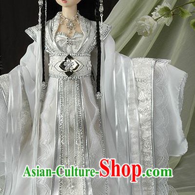 Pure White Dragon Lady Costumes and Feather Hair Accessories for Women