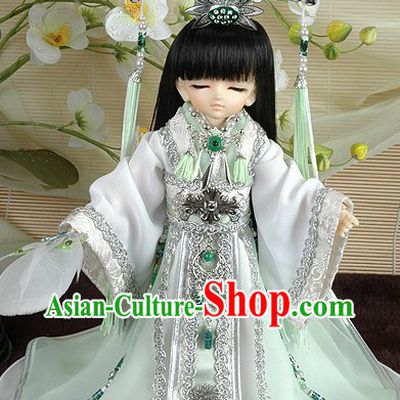 Traditional Chinese Prince Outfits and Crown for Boys