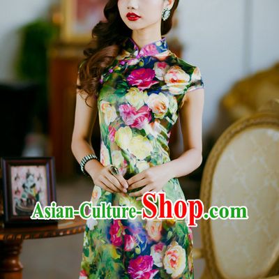 Traditional Chinese Short Floral Cheongsam Qipao