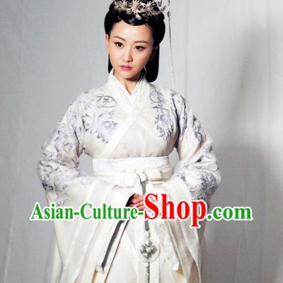Ancient Chinese Embroidered Flower Lv Zhen Legend Hanfu Clothing for Women