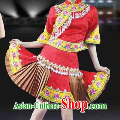 Guang Xi Zhuang Tribe Minority Ethnic Clothing and Headdress for Women
