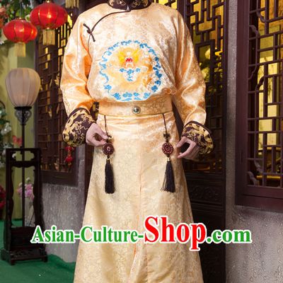 Traditional Ancient Chinese Emperor Dragon Embroidery Outfit for Men