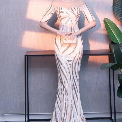 Stunning Beautiful ElieSaab Long Sleeves Evening Dress