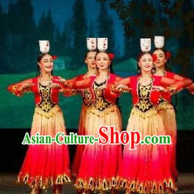 Traditional Chinese Xinjiang Dance Costumes and Hat for Dancers
