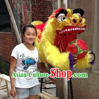 Display or Hanging Use Handmade Lion Dance Costumes Playing Ball Arts and Crafts