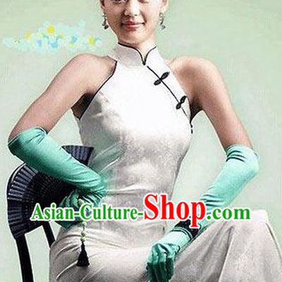 Traditional Chinese Pure White Cheongsam Qipao