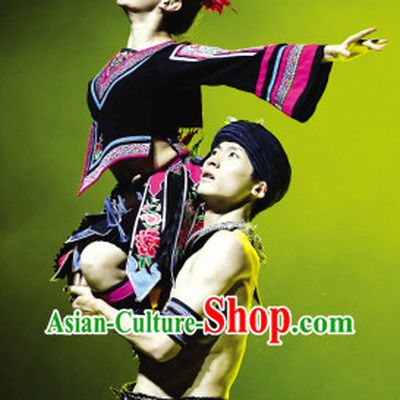 China Ethnic Clothing and Headwear Complete Set for Women