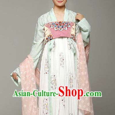 Ancient Chinese Tang Dynasty Female Clothing and Hair Accessories Complete Set