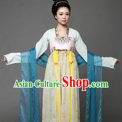 Chinese Traditional Tang Dynasty Clothing Complete Set