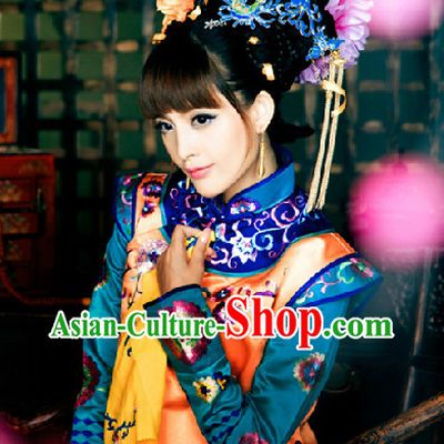Palace Costumes of Qing Dynasty Princess