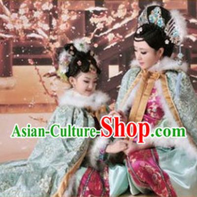 Qing Dynasty Clothes and Headwear Complete Sets for Mother and Daughter