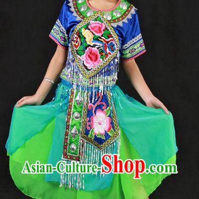 Zhuang Ethnic Group Festival Clothing