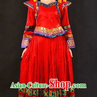 The Chinese Tibetan Ethnic Minority Clothes and Hat Complete Set