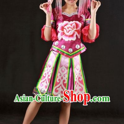 Stage Classical Zhuang Dancing Costumes and Headwear for Ladies