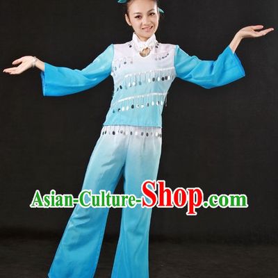 Traditional Chinese Clothes and Headwear for Women