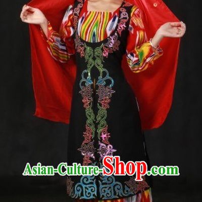 Uzbekistan People Clothing and Hat for Women