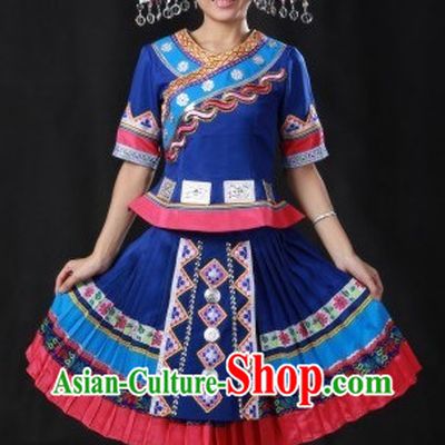Chinese Zhuang Ethnic Minority Costumes and Hat Complete Set