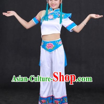 Yi Minority Folk Costumes and Hat Complete Set for Girls