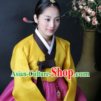 Traditional Hanbok Clothing for Women