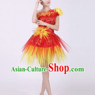 Enchanting Effect Folk Dance Suit and Headwear Complete Set for Women