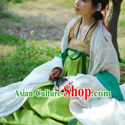 Han Dynasty Female Traditional Clothing