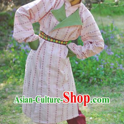 Tang Dynasty Female Traditional Clothes